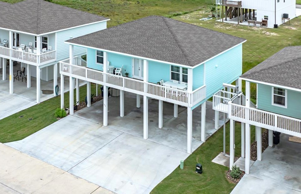 195 Paradise Drive Rockport TX 78382