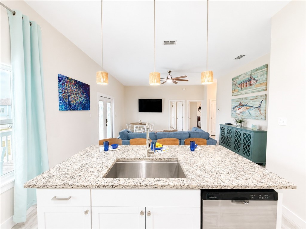 195 Paradise Drive Rockport TX 78382
