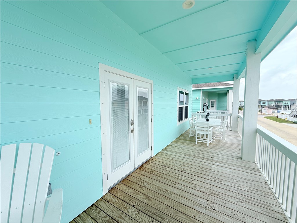 195 Paradise Drive Rockport TX 78382
