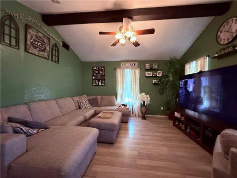 5742 Hidden Valley Loop Sandia TX 78383