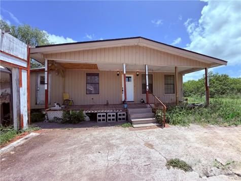 5742 Hidden Valley Loop Sandia TX 78383