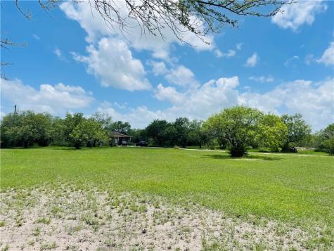 5742 Hidden Valley Loop Sandia TX 78383