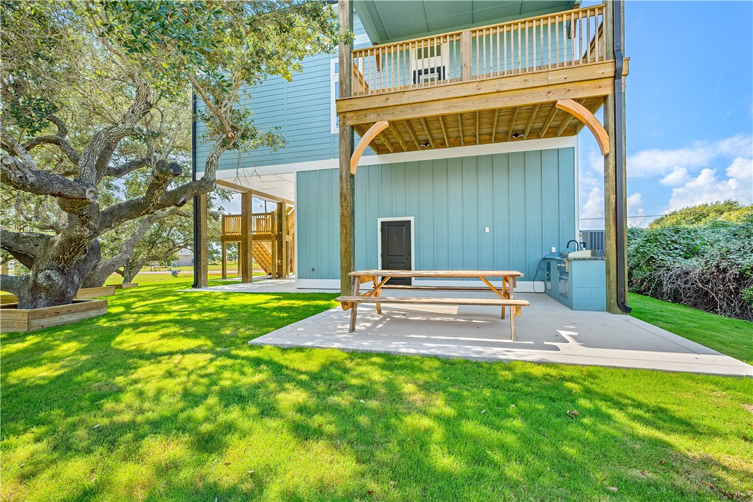 147 Front Rockport TX 78382