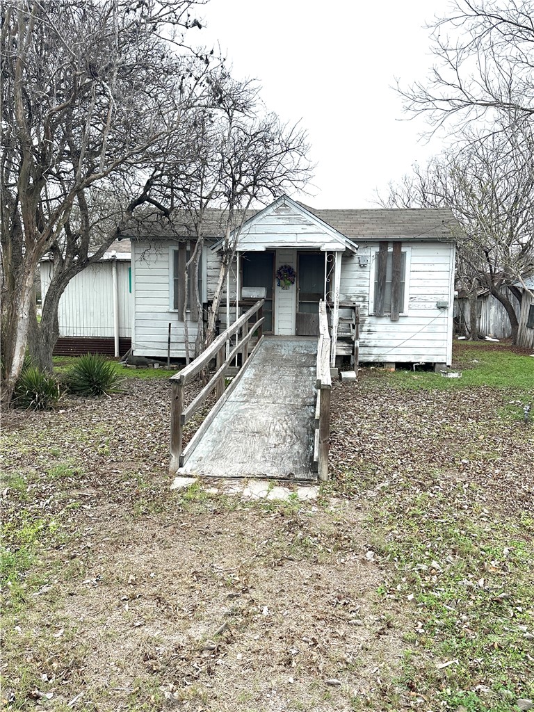 605 S Rachal Street Sinton TX 78387