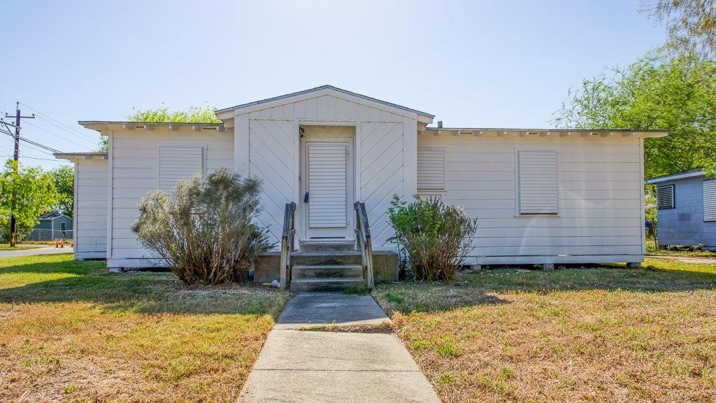1302 Brentwood Drive Corpus Christi TX 78415