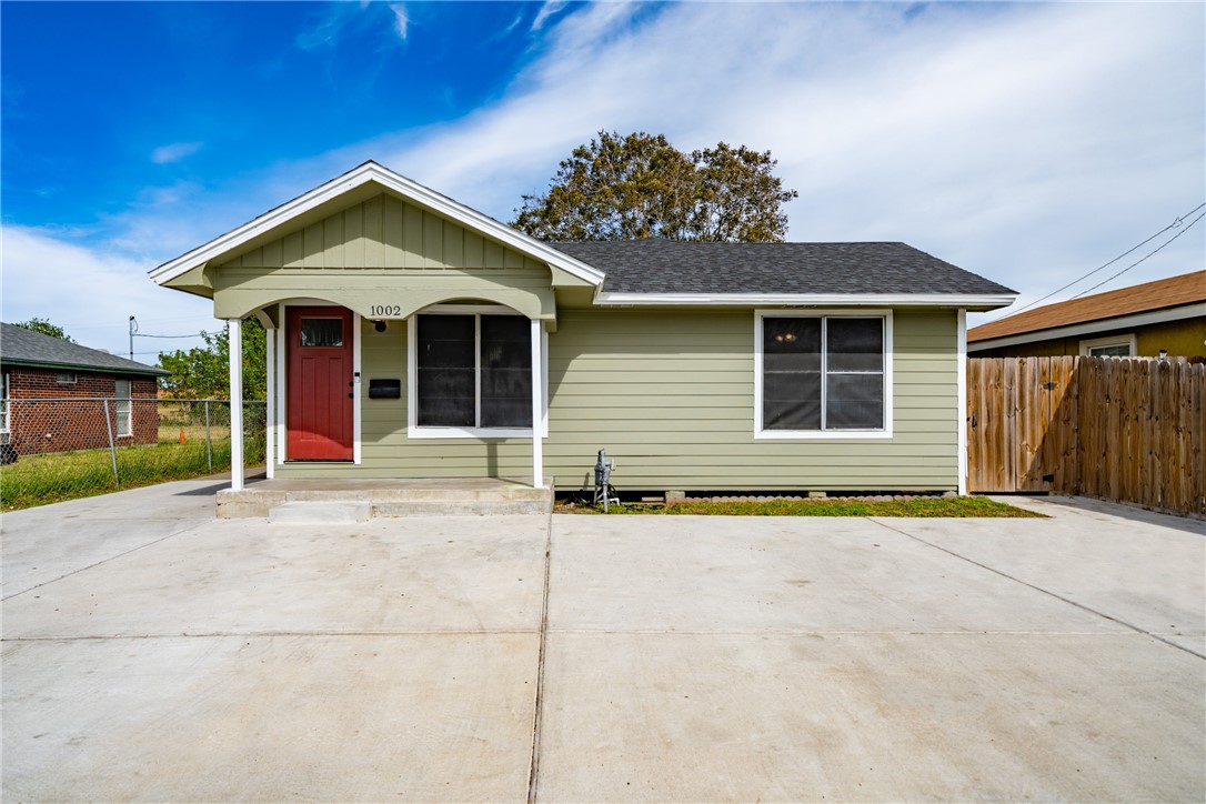 1002 Mendoza Street Corpus Christi TX 78416