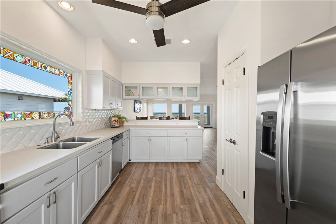 285 Mustang Royale Port Aransas TX 78373