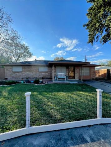 2053 Rockford Drive Corpus Christi TX 78416
