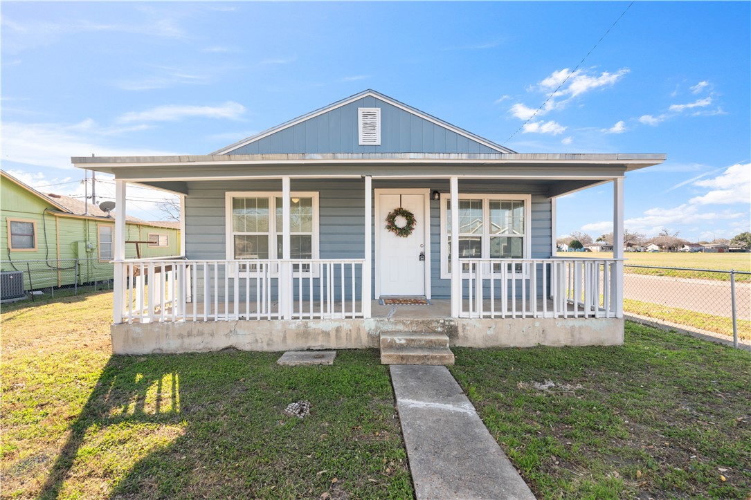 4401 Valdez Drive Corpus Christi TX 78416