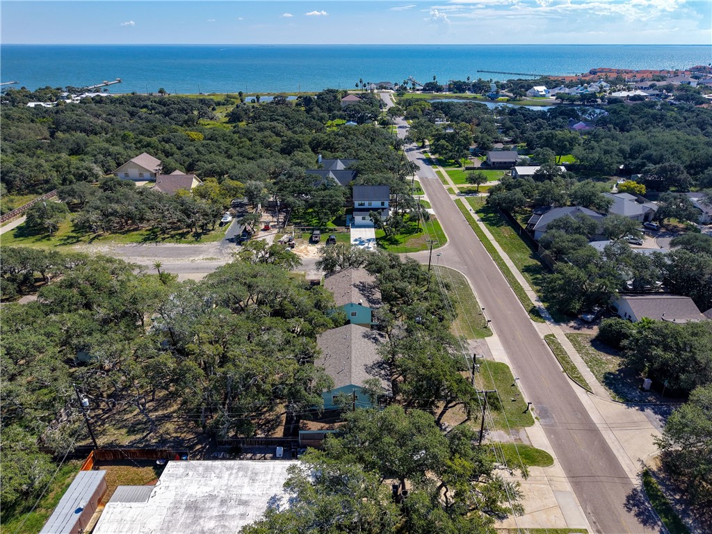 501 Traylor Boulevard Rockport TX 78382