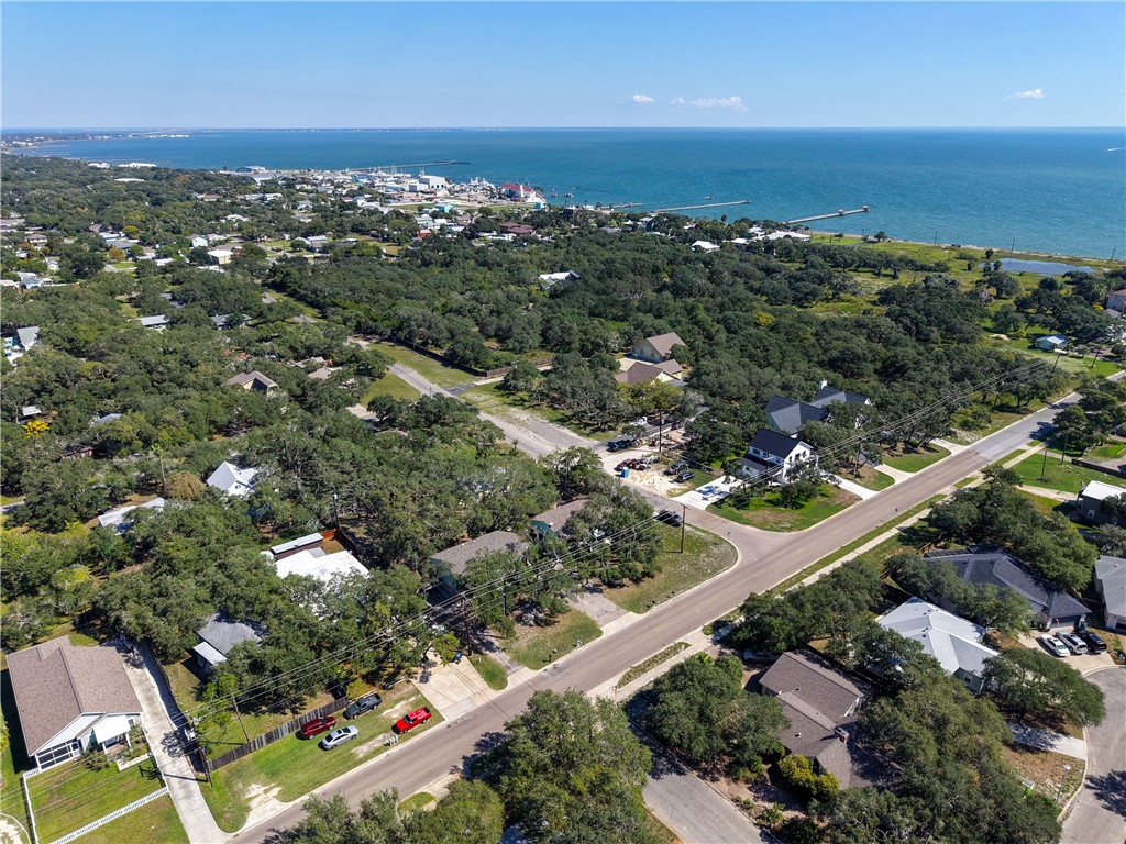 501 Traylor Boulevard Rockport TX 78382