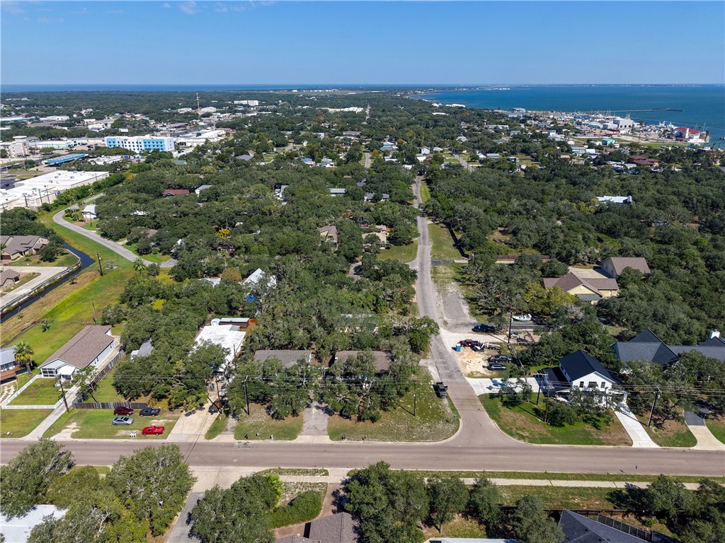 501 Traylor Boulevard Rockport TX 78382