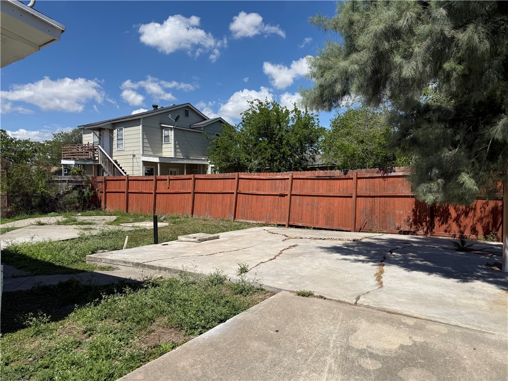 1816 Elizabeth Street Corpus Christi TX 78404