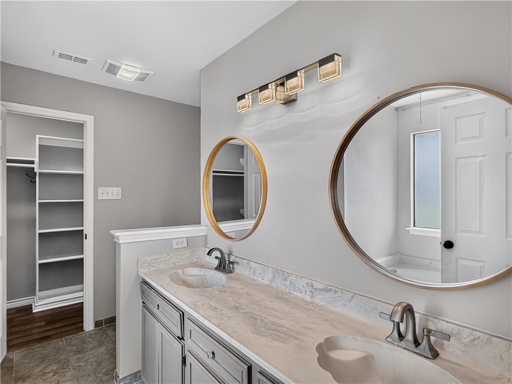7638 Clearbrook Drive Corpus Christi TX 78413