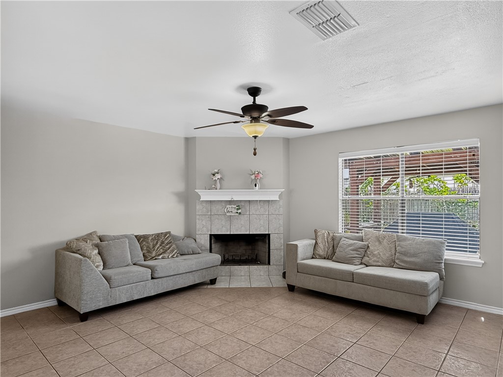 7638 Clearbrook Drive Corpus Christi TX 78413