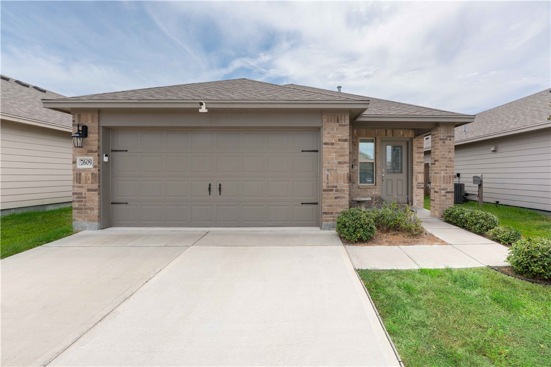 7609 Herd Rider Lane Corpus Christi TX 78414