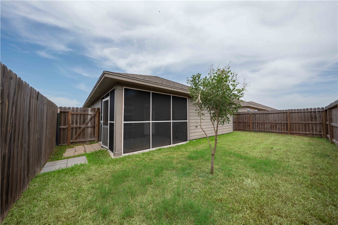 7609 Herd Rider Lane Corpus Christi TX 78414
