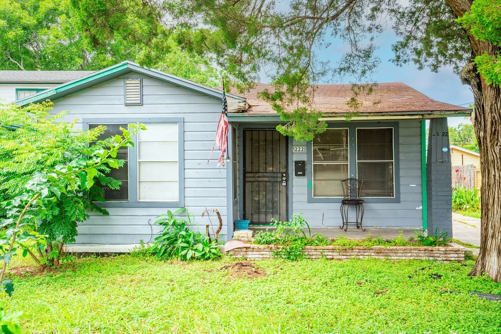 1222 Bloomington Street Corpus Christi TX 78416