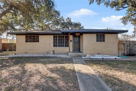 708 E Main Street Sinton TX 78387