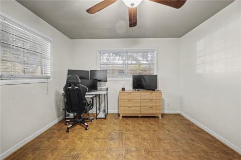 708 E Main Street Sinton TX 78387