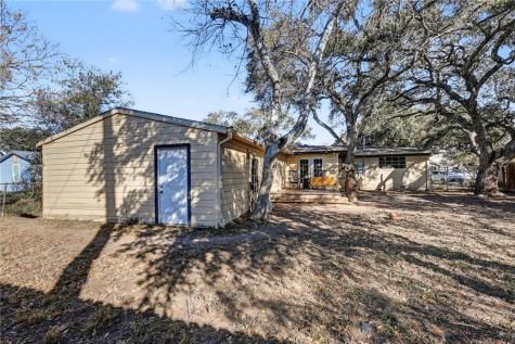 708 E Main Street Sinton TX 78387