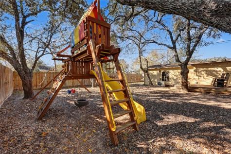 708 E Main Street Sinton TX 78387