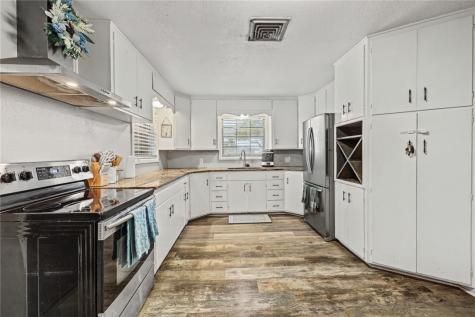 708 E Main Street Sinton TX 78387