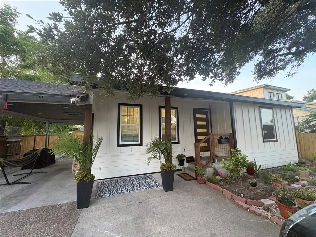 2126 Harriett Drive Corpus Christi TX 78416