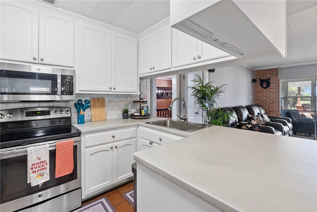180 Freeman Circle George West TX 78022