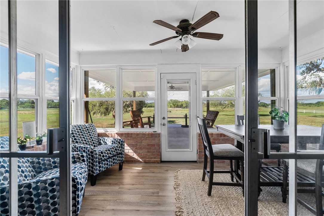 180 Freeman Circle George West TX 78022