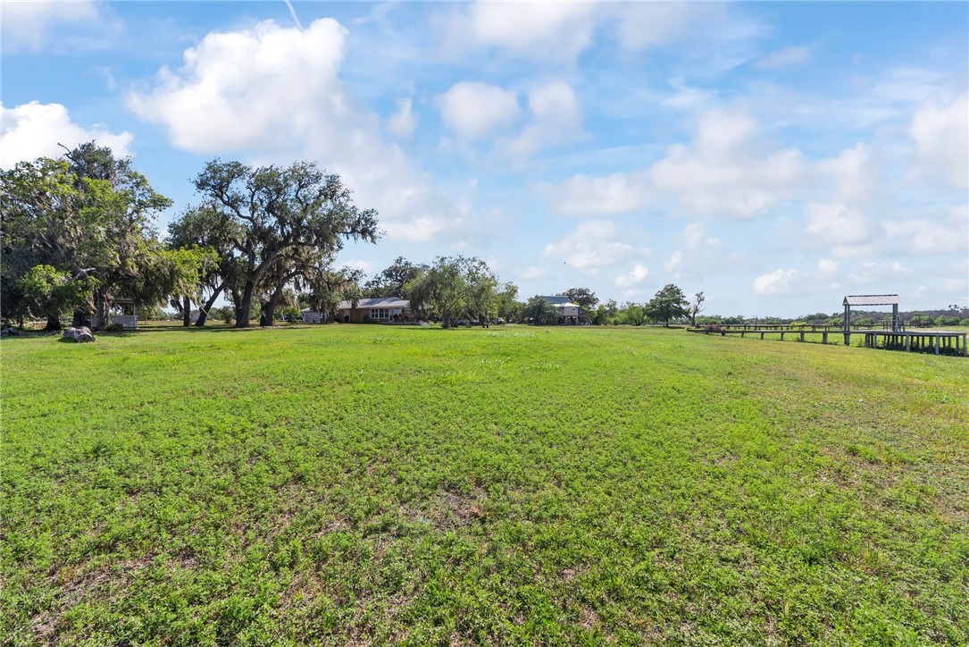 180 Freeman Circle George West TX 78022