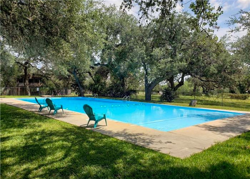 180 Freeman Circle George West TX 78022