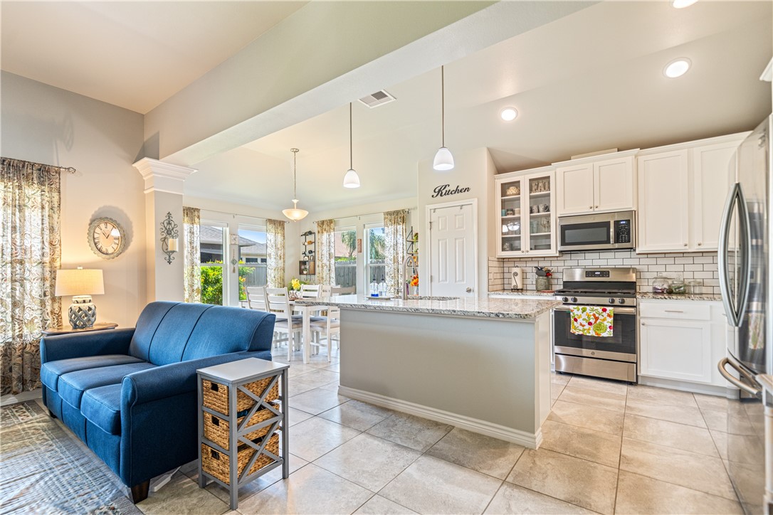 2210 Spoonbill Drive Corpus Christi TX 78414