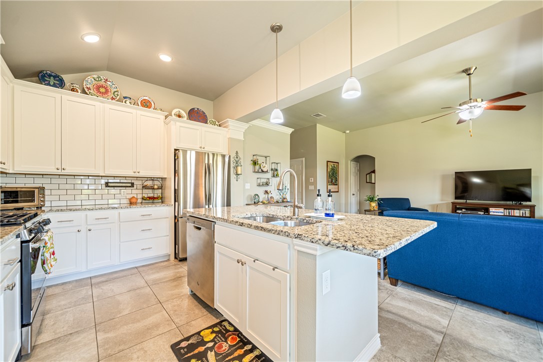 2210 Spoonbill Drive Corpus Christi TX 78414