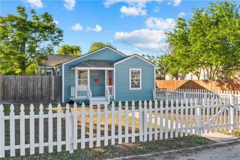 1225 Logan Avenue Corpus Christi TX 78404