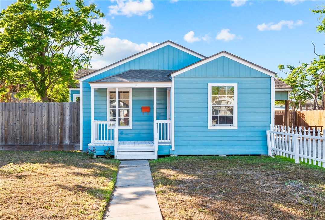 1225 Logan Avenue Corpus Christi TX 78404