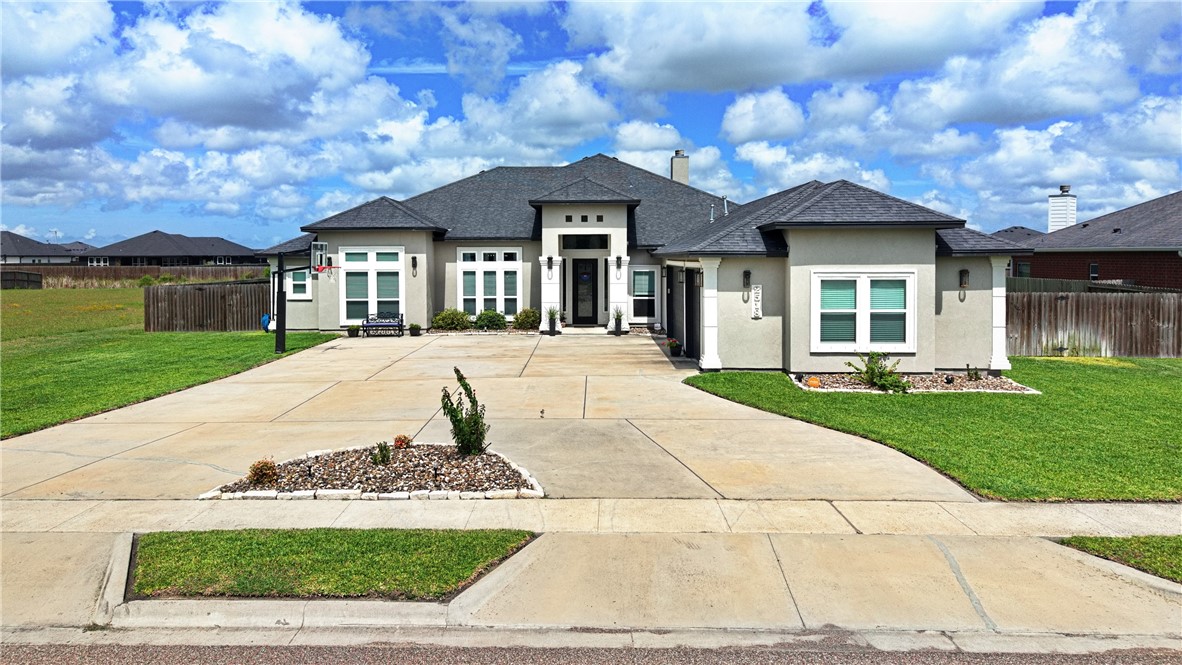 2518 Pacific View Corpus Christi TX 78415