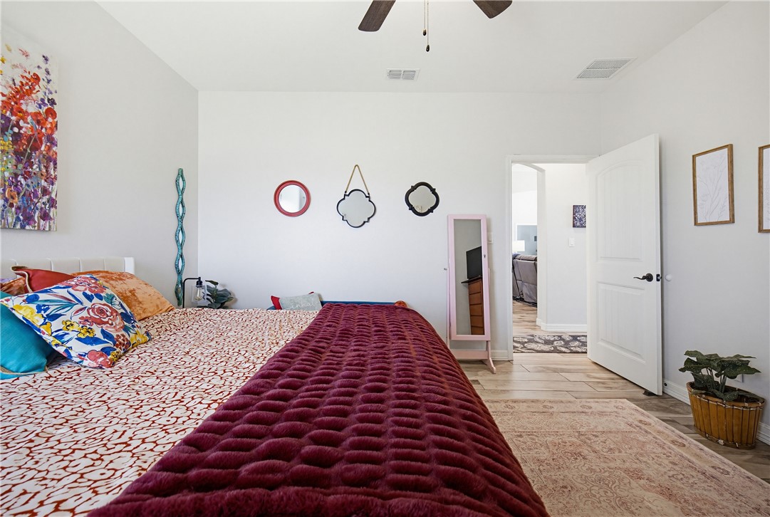 2518 Pacific View Corpus Christi TX 78415