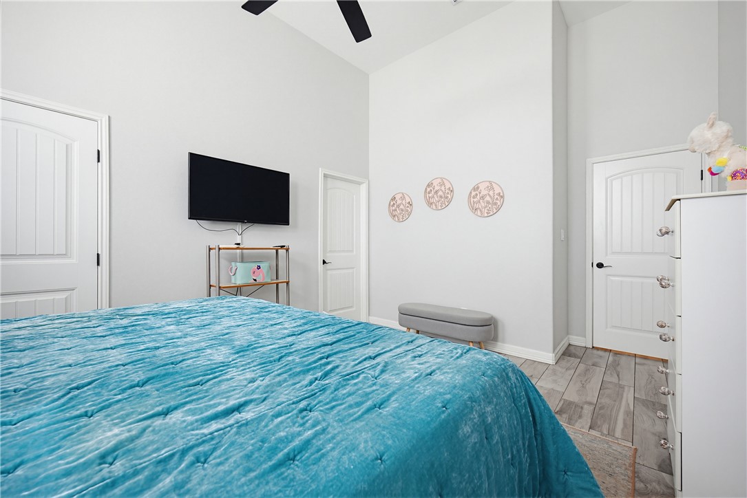 2518 Pacific View Corpus Christi TX 78415