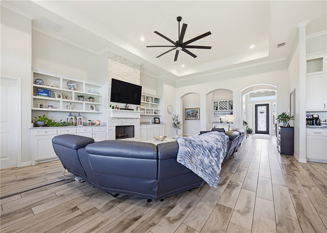 2518 Pacific View Corpus Christi TX 78415