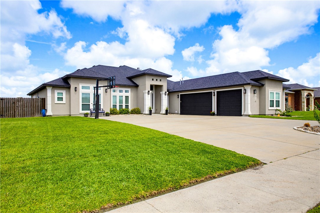 2518 Pacific View Corpus Christi TX 78415