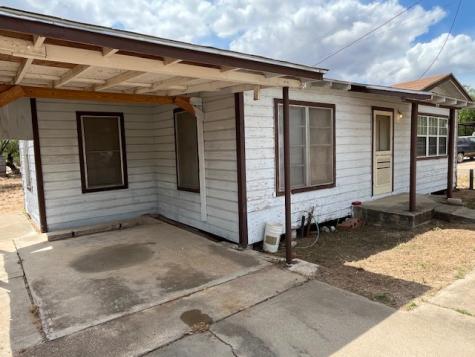303 E Texas Street Hebbronville TX 78361