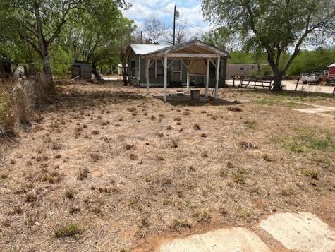 303 E Texas Street Hebbronville TX 78361