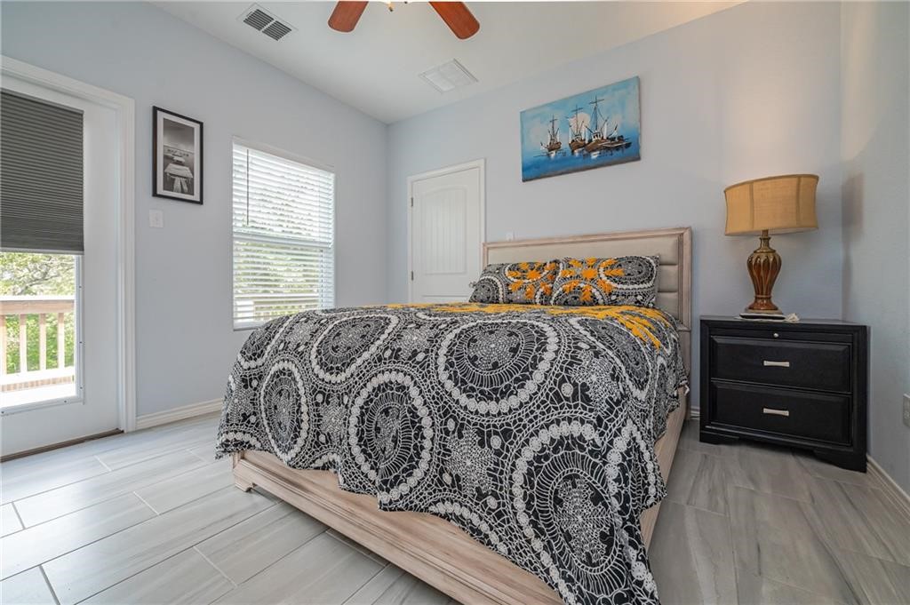 21 Bahama St S Rockport TX 78382