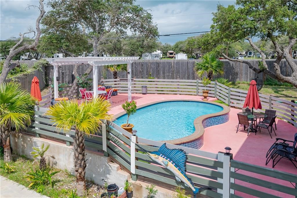 21 Bahama St S Rockport TX 78382