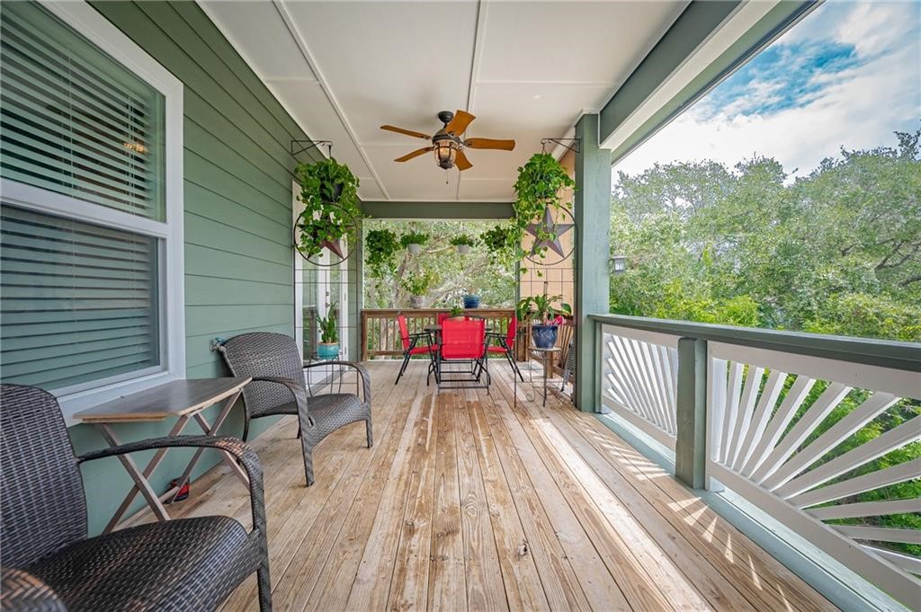 21 Bahama St S Rockport TX 78382