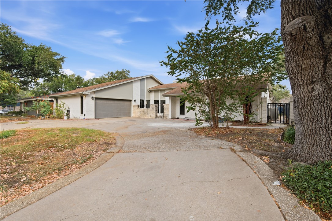 4325 Wood River Drive Corpus Christi TX 78410