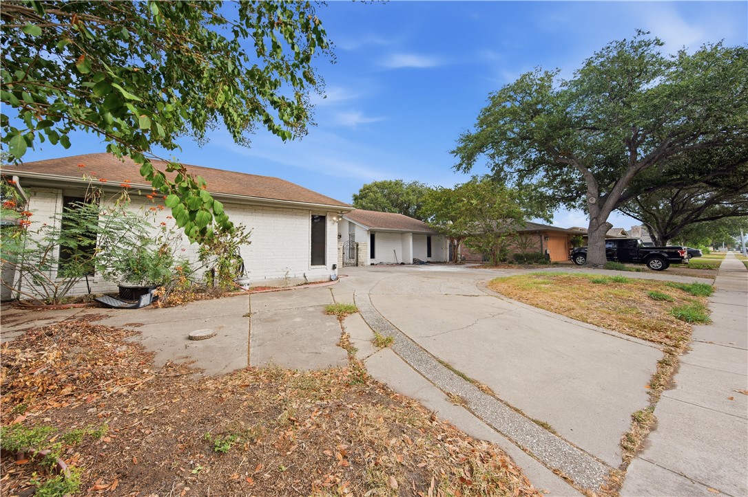 4325 Wood River Drive Corpus Christi TX 78410