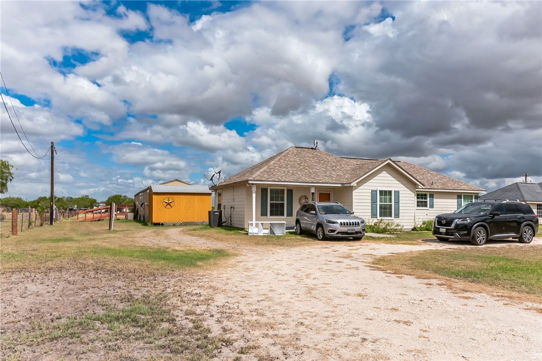 3895 Rachal Lane Robstown TX 78380