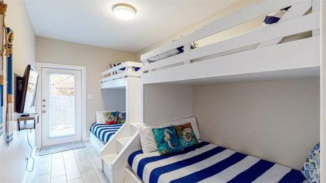 1813 S 11th Street 101 Port Aransas TX 78373